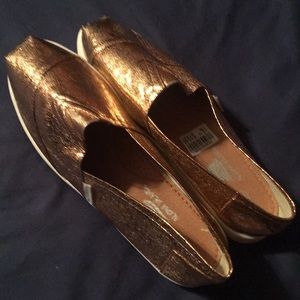 New with tags size 9 1-2m